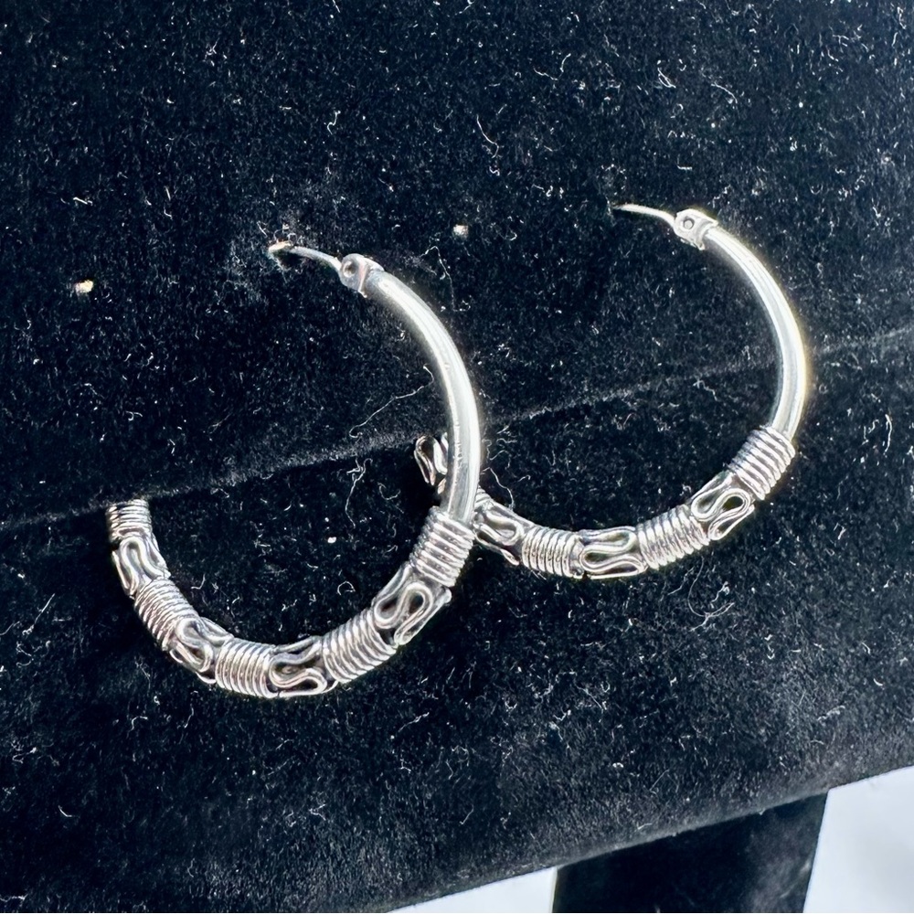 BA SUARTI Bali Sterling Silver Filigree 3 Bangle Bracelets & Hoop Earrings Set - Picture 7 of 16